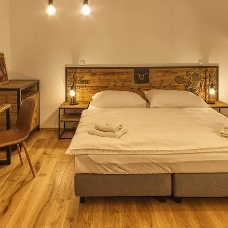 Pivni Nepomuk (Plzen-South)