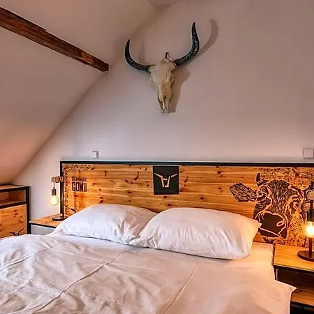 Pivni Hotel 3*
