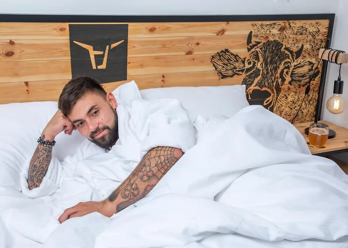 Pivni Hotel 3*